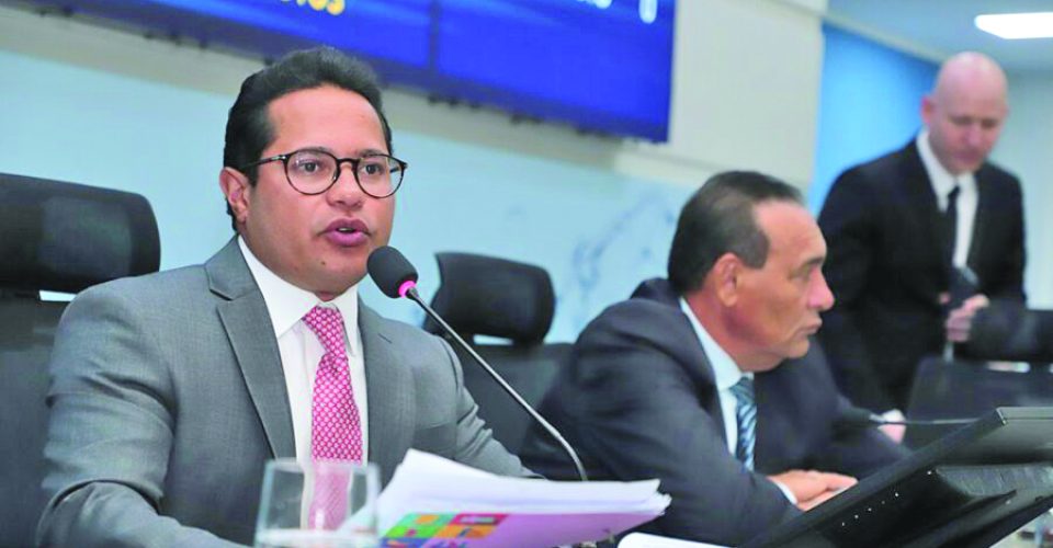 Papy explicou que a articulação política ainda está em andamento e que precisará de mobilização da base governista - Foto: Izaias Medeiros/CMCG