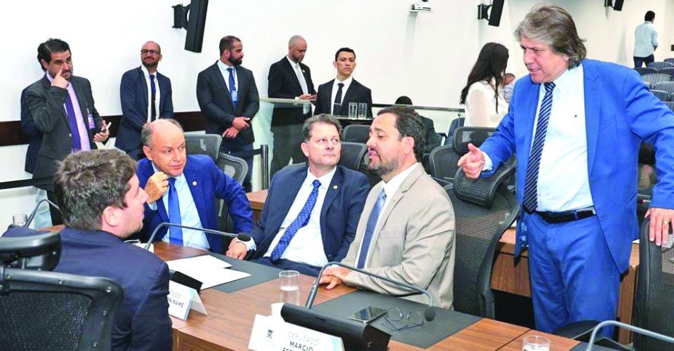 Durante a segunda votação, deputados apresentaram visões distintas sobre a capacidade financeira do Estado - Foto: Luciana Nasser
