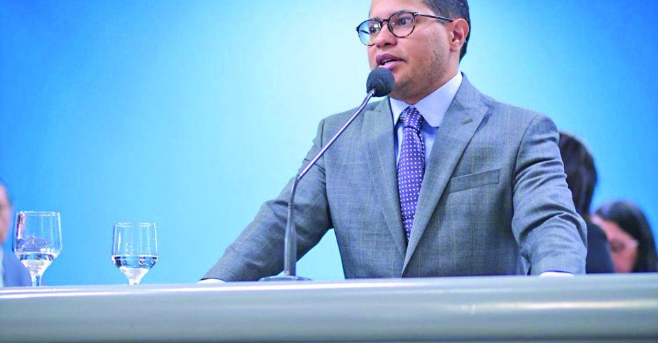 Ex-servidora alega que o cargo
comissionado foi arranjado em
esquema cruzado entre Papy e
o ex-dirigente da Funesp - Foto: Divulgação/Assessoria