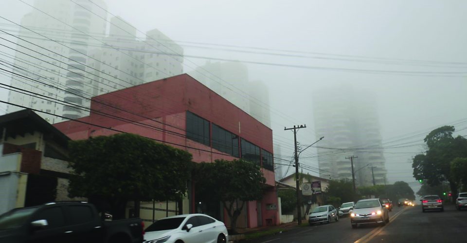 Domingo amanhece garoando e previsão é de chuva em todo Estado