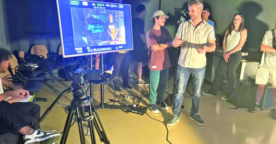 Curso de iluminação - Foto: Karina Lima