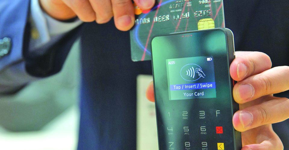 Parcelamentos no cartão de crédito estão entre os maiores riscos de endividamento - Foto: divulgação