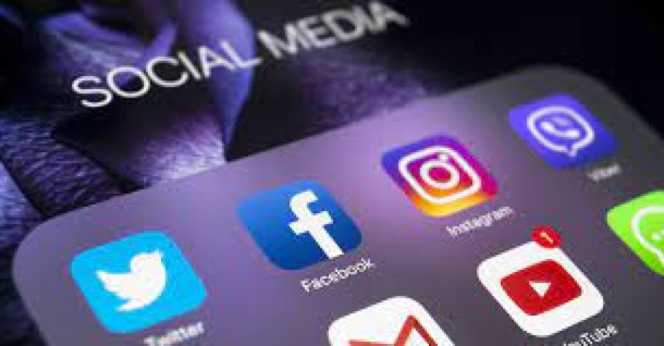 Medida Provisória que remove conteúdos de redes sociais é suspensa