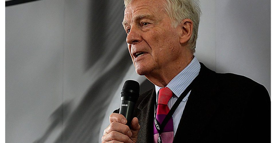 Brasília - O ministro das Cidades, Gilberto Kassab e Max Mosley, participam da campanha “Stop the Crash”, da Global NCAP (Elza Fiuza/Agência Brasil)