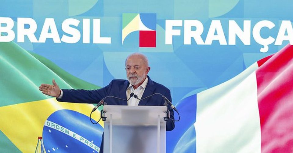 Acordo comercial entre Mercosul e União Europeia foi um dos assuntos debatidos na visita de Lula à França e nas conversas bilaterais com o presidente Emmanuel Macron. Foto: Ricardo Stuckert/PR