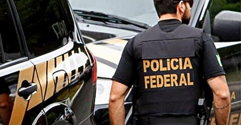 uspeito era informante de "Colômbia", apontado como mandante do crime. - Foto: Polícia Federal