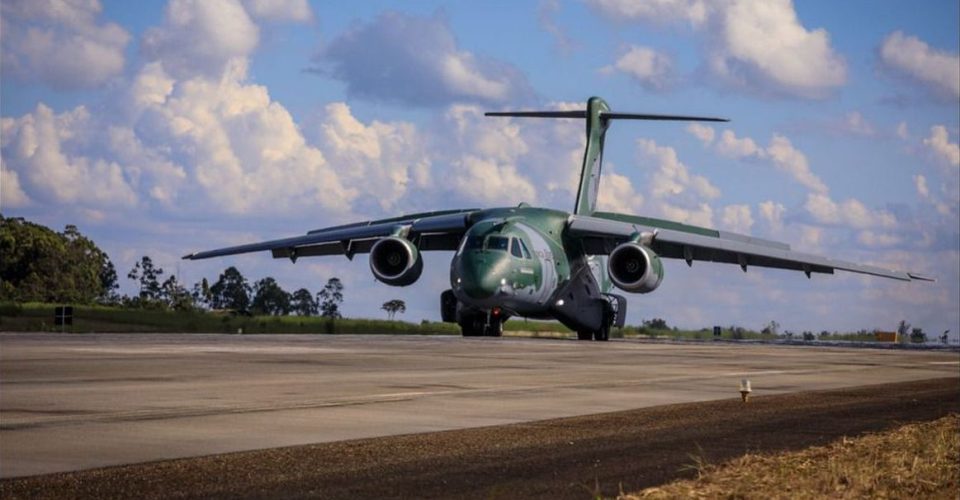 aviao fab forca aerea brasileira retirada brasileiros kiev guerra ucrania conflito russia