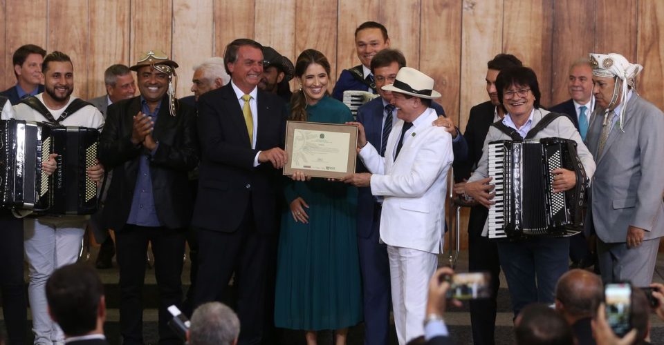 O presidente Jair Bolsonaro participa da comemoração do Dia do Forró e aniversário do Luiz Gonzaga (Rei do Baião), no Palácio do Planalto