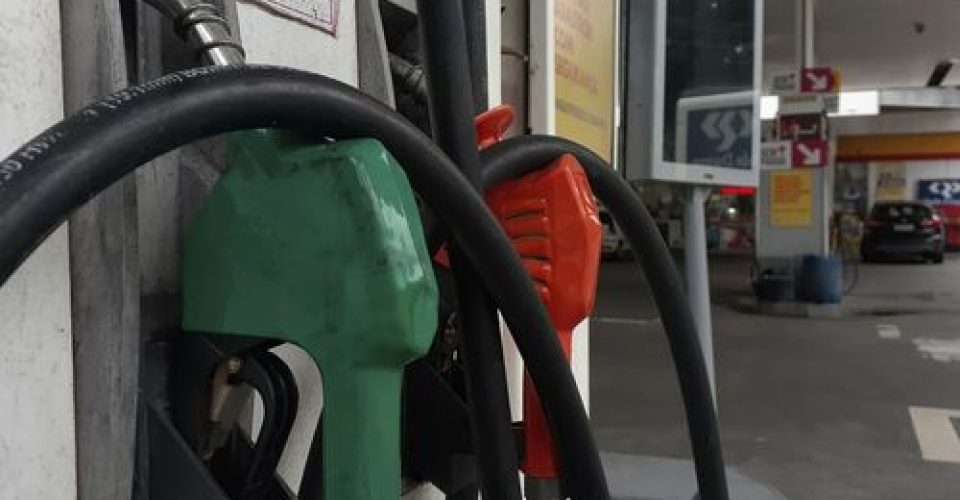 Petrobras reajusta em 12% o preço da gasolina nas refinarias a partir desta quinta-feira