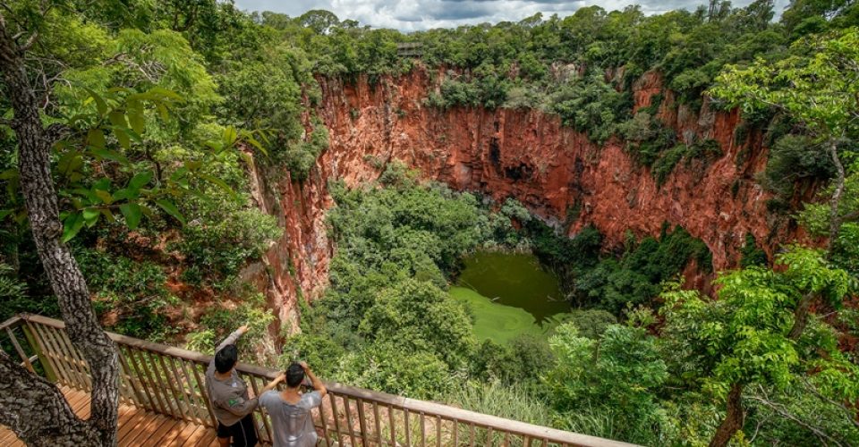 O Buraco das Araras é a maior dolina da América do Sul. Foto: Divulgaçaõ/ Multi frequencia