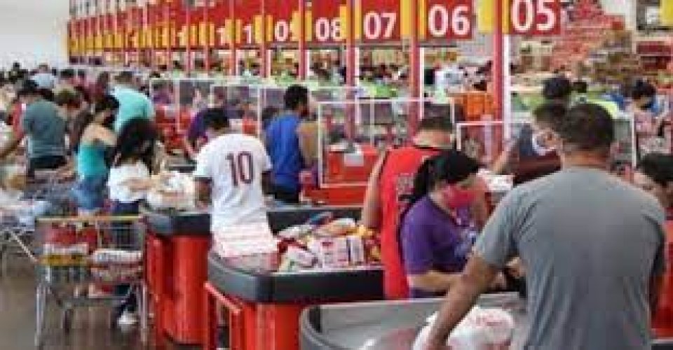 Supermercados devem abrir no dia dos finados