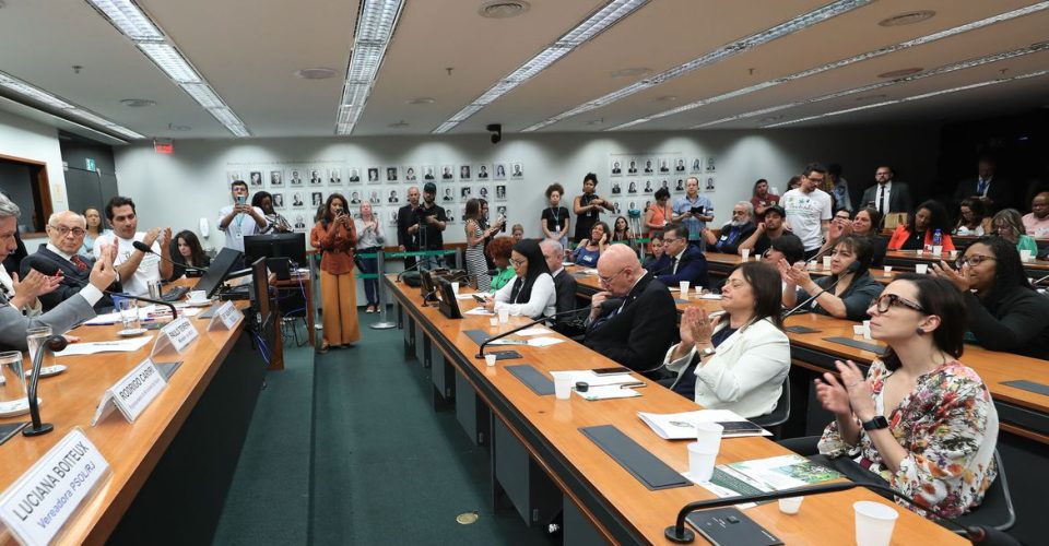 Brasília (DF) 19/09/2023 Comissão de Legislação Participativa da Câmara realiza audiência pública para debater a regulamentação da produção e aplicação para fins medicinais e terapêuticos da cannabis medicinal.  Foto Lula Marques/ Agência Brasil