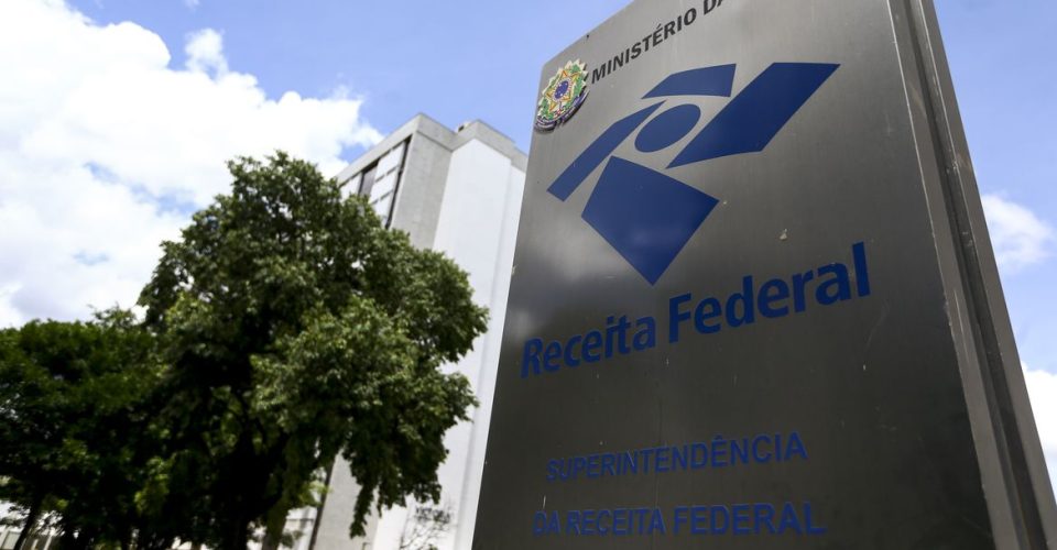 receita federal imposto de renda leao