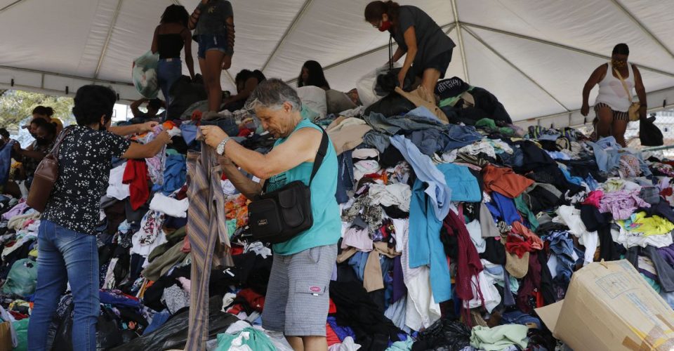 petropolis rj tragedia chuva desabamento deslizamento