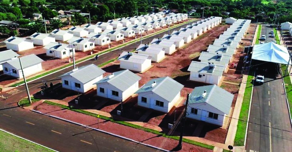 Vista aérea de conjunto
residencial do Minha
Casa, Minha Vida ( Foto: Divulgação/Agehab)