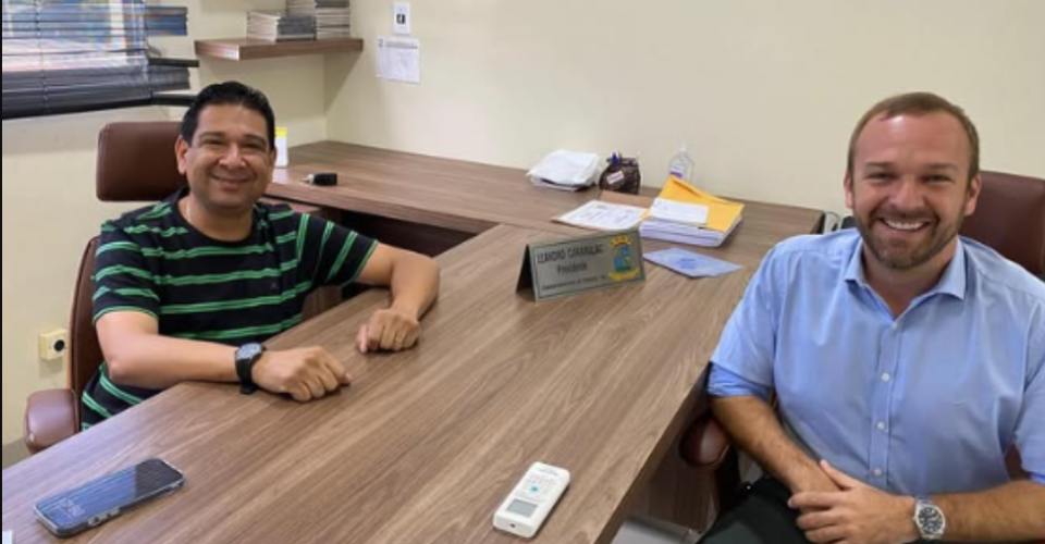 Leandro Caramalac e prefeito de Terenos Henrique Foto: Divulgação/Redes sociais