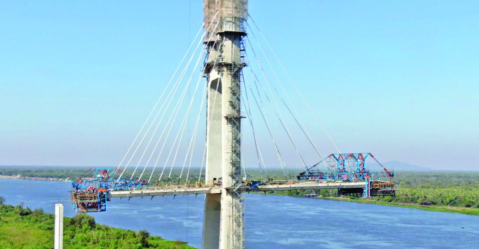 Construção da ponte entre o Brasil e Paraguai da Rota Bioceânica. 
Foto: Toninho Ruiz