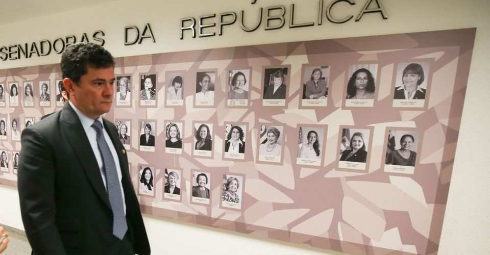 Brasília (DF) 23/03/2023 Senador, Sergio Moro, nos corredores do Senado.