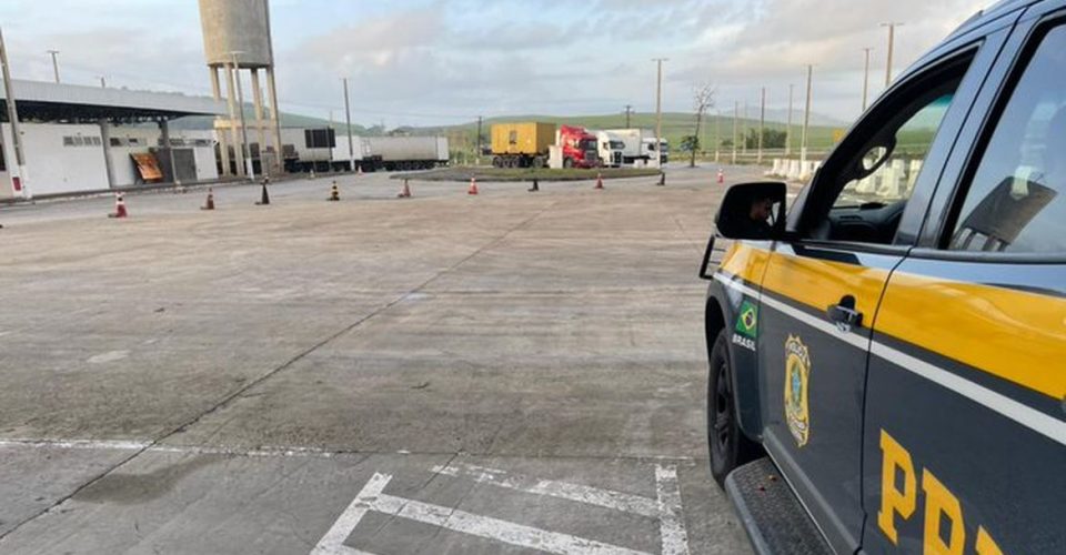 Governo diz que não há mais interdição de rodovias por caminhoneiros