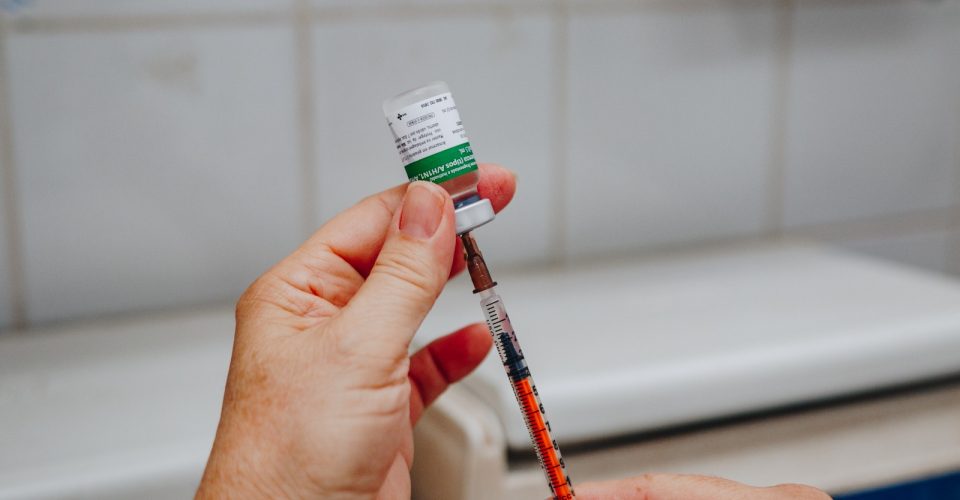 vacina_gripe_ampola_Sesau
