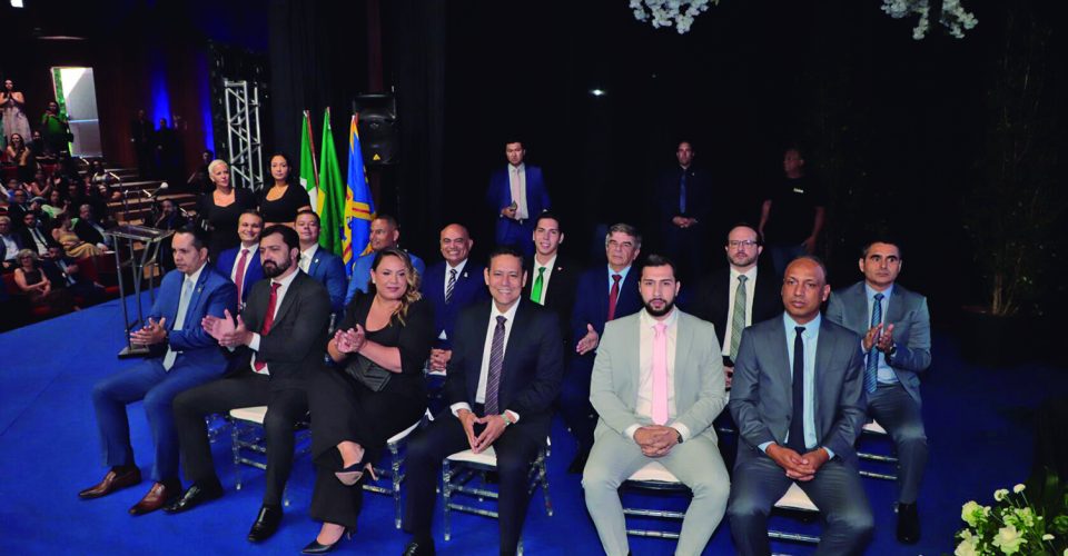 Vereadores eleitos durante solenidade de posse no 1 de janeiro - Foto: Izaias Medeiros/CMCG