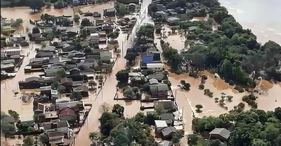 Rio Grande do Sul – Ciclone – Sobrevoo, assistência e resgate de pessoas ilhadas em Bom Retiro do Sul (RS). Foto: Marinha do Brasil/RS